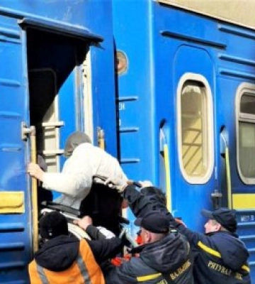 Евакуаційний потяг Суми — Ужгород: безкоштовний проїзд для 12 мешканців на рейс