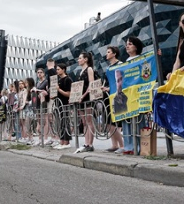 Free Azov: в Киеве прошла акция в поддержку пленных и пропавших без вести — фоторепортаж