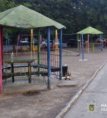 У Південноукраїнську затримали чоловіка за напад на дитячому майданчику. Фото