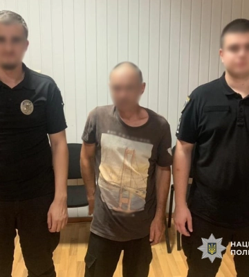 У Прилуках поліція Чернігівщини знайшла та затримала чоловіка, який побив жінку до смерті У Прилуках поліція Чернігівщини знайшла та затримала чоловіка, який побив жінку до смерті