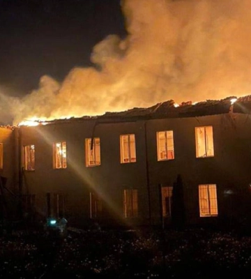 Війська РФ обстріляли два райони Дніпропетровщини: постраждав чоловік, є руйнування на території підприємства та ліцею. ФОТОрепортаж