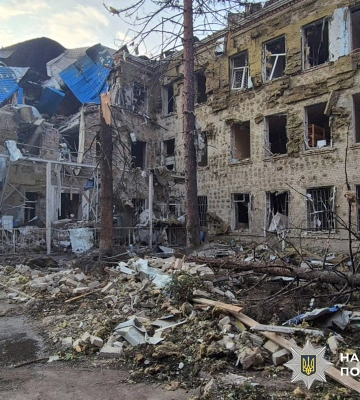 Доба на Донеччині: Є загиблі та поранені, пошкоджено 95 цивільних об’єктів. ФОТОрепортаж