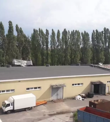 &quot;Життя випробує нас на життестійкість&quot;: через негоду затоплено значну частину книжок видавництва Vivat у Харкові