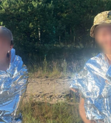 На Рівненщині прикордонники врятували двох чоловіків, які заблукали в прикордонній зоні