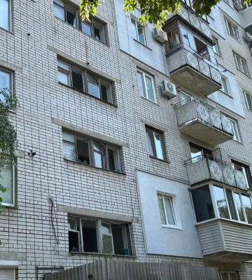 На Дніпропетровщині ліквідували пожежу в навчальному закладі, яка спалахнула через атаку РФ