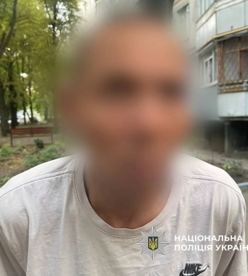 У Харкові отримав підозру злодюга, який жорстоко пограбував жінку в ії квартирі