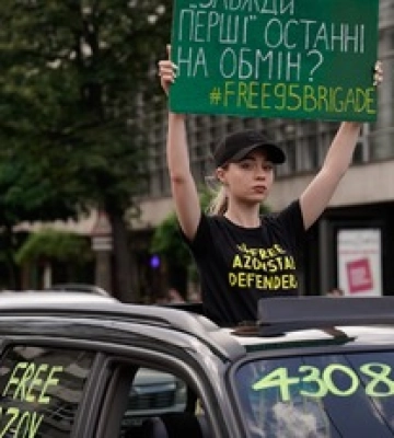 У Києві відбулася акція Free Azov на підтримку полонених захисників – фото