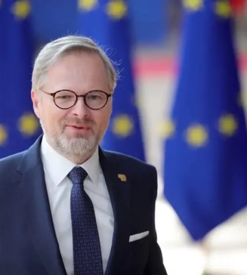 Прем'єр-міністр Чехії закликав Словаччину не блокувати нові санкції проти РФ Прем'єр-міністр Чехії закликав Словаччину не блокувати нові санкції проти РФ