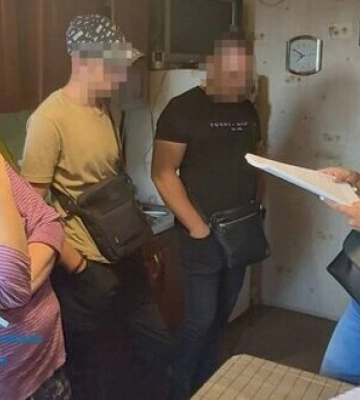Посадовиця міськради та інженер технагляду привласнили 7 млн грн під час реконструкції укриттів у м.Самар на Дніпропетровщині.&amp;hellip;