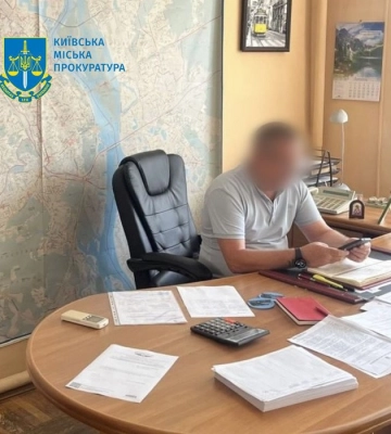 Закупівля залізничного обладнання для КП «Київпастранс» з переплатою ₴1,1 млн – затримано посадовця