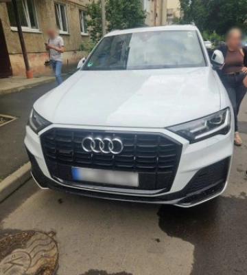 Трагічна ДТП на Закарпатті: чоловік загинув після того, як ліг на дорогу