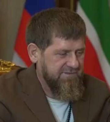 В Чечне показали новое видео с Рамзаном Кадыровым: что с ним не так В Чечне показали новое видео с Рамзаном Кадыровым: что с ним не так