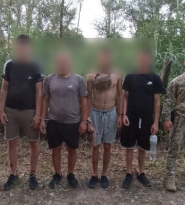 Кричуща новина: На Ужгородщині викрито схему незаконного переправлення ухилянтів до Словаччини — затримано організатора