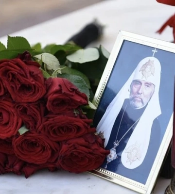 Кривавий вівторок. 30 років тому влада перетворила на побоїще похорон патріарха Володимира Кривавий вівторок. 30 років тому влада перетворила на побоїще похорон патріарха Володимира