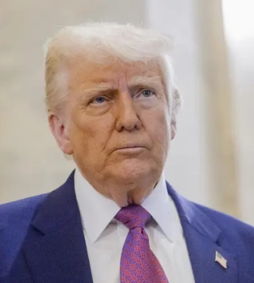 &quot;Я кладу слухавку, а потім ракети летять на Київ&quot;: Трамп визнав, що після кожної його &quot;чудової&quot; розмови з Путіним РФ атакує Україну