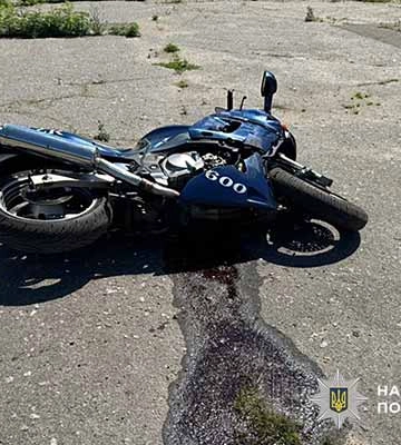 На Полтавщині мотоцикл зіткнувся з автомобілем