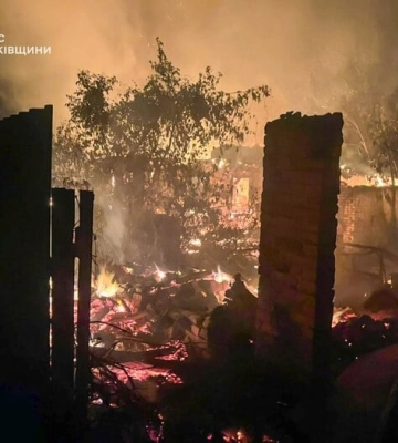 На Харківщині сталися пожежі внаслідок нічних ударів БпЛА, є постраждалі
