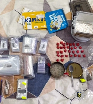 На Хмельниччині чоловіка судитимуть за обвинуваченням у збуті психотропів у великих розмірах