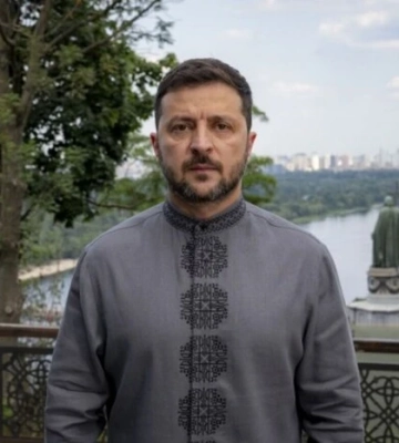 Зеленський звернувся до українців у День Державності
