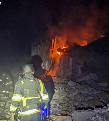 Ворог вдарив ракетами по Шостці на Сумщині, постраждала підліток