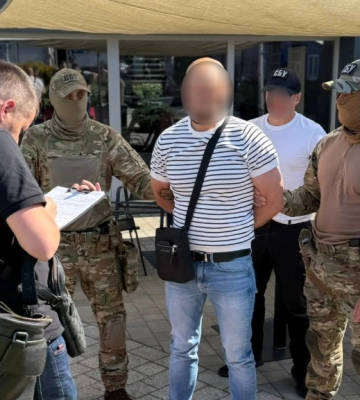На Львівщині на хабарі затримали митника