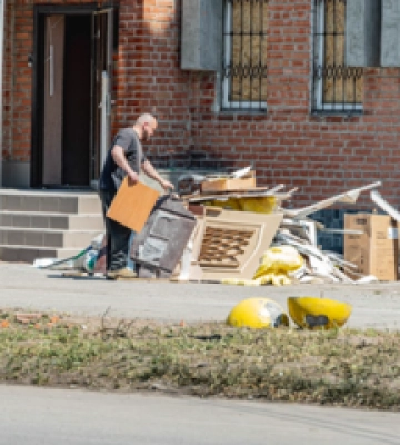 Понад 5 млн грн виплатять запоріжцям на ремонт житла після ворожих атак