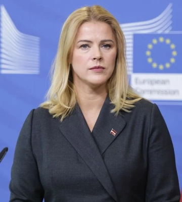 Прем&#039;єр-міністр Латвії прибула до Києва з офіційним візитом