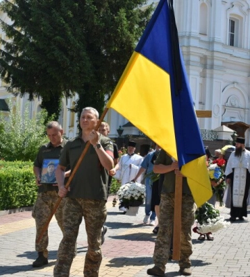 У Луцьку попрощалися з полеглим воїном Павлом Ткачуком