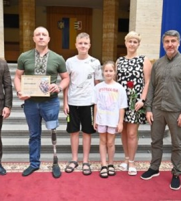 У День Української Державності 21 родина військових отримала сертифікати на житло