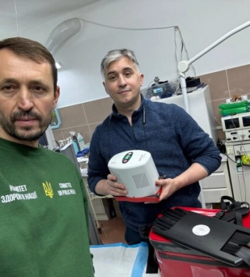 10 аппаратов Easy Pulse для реанимации – помощь военным медикам от Валерия Дубиля, Виты Присяжнюк и фонда &quot;Надежда&quot;