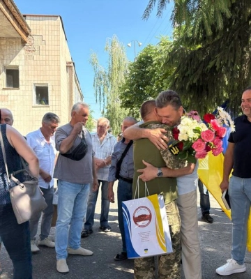 У селі на Черкащині зустріли захисника, який понад 2 роки був у полоні