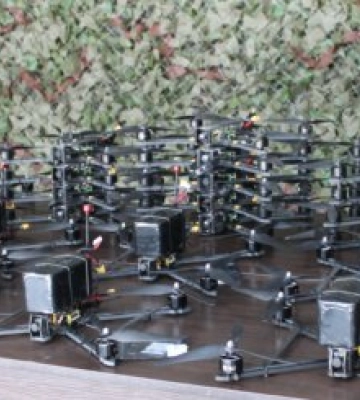 Прокурори Закарпаття передали FPV-дрони спецпризначенцям КОРД поліції