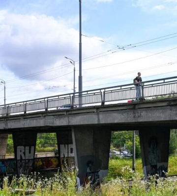 Завтра розпочнуть ремонт частини моста на вулиці Сяйво у Львові. Одну смугу перекриють для транспорту