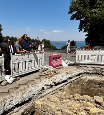 В Одесі знайшли генуезькі артефакти XIV століття: біля Дюка – рештки давньої фортеці