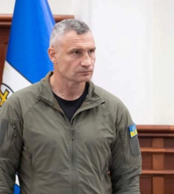 Кличко закликає депутатів не урізати допомогу армії на 8 мільярдів гривень, яку надає Київ