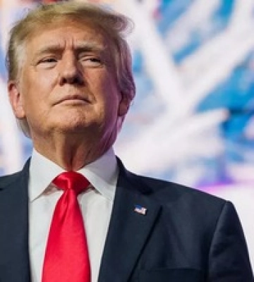 Я не поддерживаю ни одну из сторон в войне Украины и РФ - Трамп Я не поддерживаю ни одну из сторон в войне Украины и РФ - Трамп