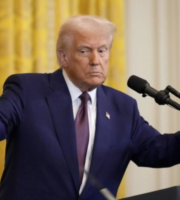 «Зеленский не должен бить по Москве»: Трамп заявил, что не даст Украине дальнобойные ракеты «Зеленский не должен бить по Москве»: Трамп заявил, что не даст Украине дальнобойные ракеты