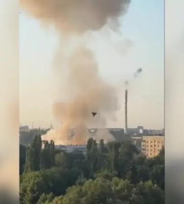 Атака на Харків: з’явились кадри влучання безпілотника у будівлю