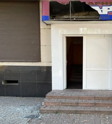 У Нікополі внаслідок ранкового артобстрілу загинула жінка, п’ятеро людей поранені