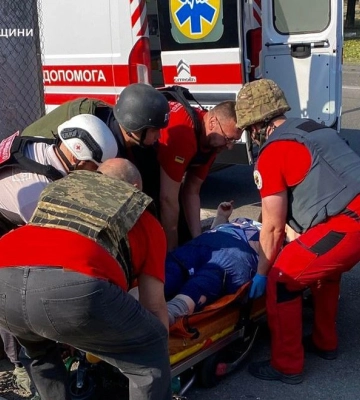 Под Одессой из-за атаки повреждена инфраструктура, в Краматорске – детсад, фото