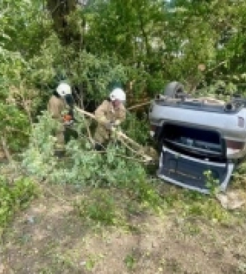 ДТП у Роздільній: водій Subaru не впорався з керуванням автомобілем по вулиці Кишинівська ДТП у Роздільній: водій Subaru не впорався з керуванням автомобілем по вулиці Кишинівська