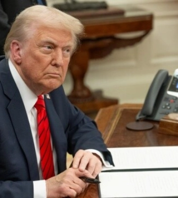 Трамп бачить шанс на мирну угоду між Україною та РФ та допускає територіальні поступки