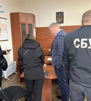 Оформили доплат на понад 22 млн гривень: працівники філії "Укрзалізниця" підозрюються у махінаціях з коштами