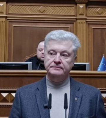 Кабмін хоче забрати 8 млрд грн з бюджету Києва до Резервного фонду, які підуть на передвиборчі забаганки влади, - Порошенко