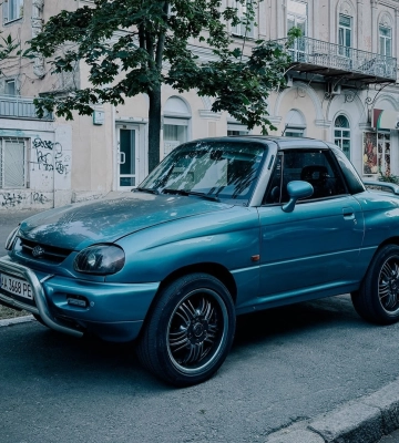 Первое внедорожное купе: в Украине заметили редкий и необычный Suzuki 90-х 