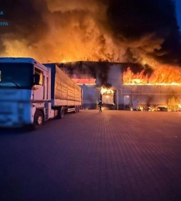Россия ударила по польскому заводу в Виннице: Сикорский отреагировал