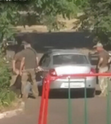 ДБР розслідує побиття чоловіка призовного віку військовослужбовцями РТЦК у Миколаєві