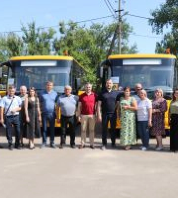 П'ять громад Чернігівщини отримали нові шкільні автобуси, придбані за кошти держсубвенції за співфінансування