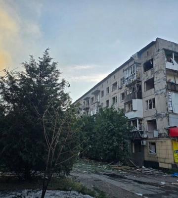 Росіяни скинули КАБ на торговий центр у Добропіллі, є жертви
