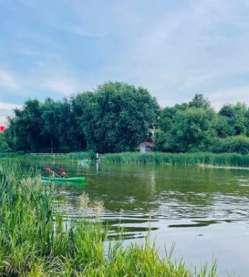Не знають навіть місцеві: секретна локація у Львові для відпочинку біля ставків